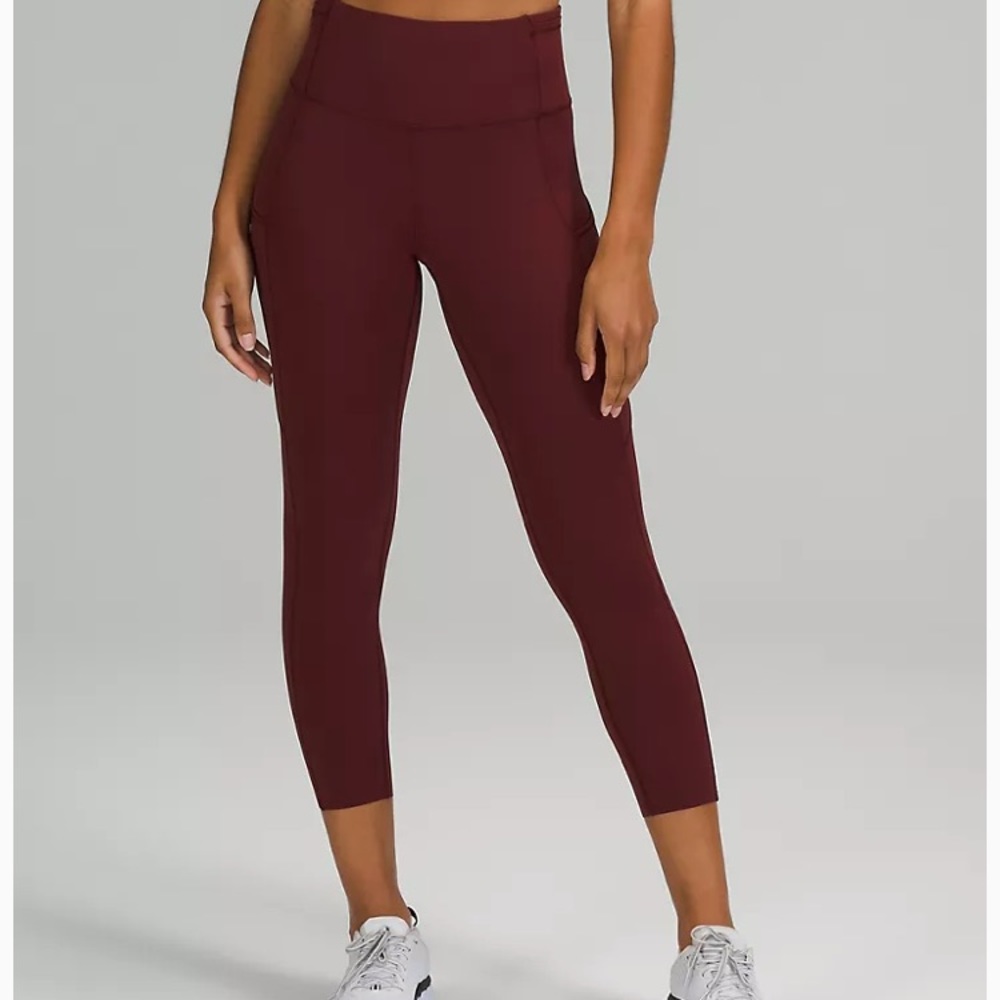 NWOT Perfect Navy Blue Lululemon Legging Size 10